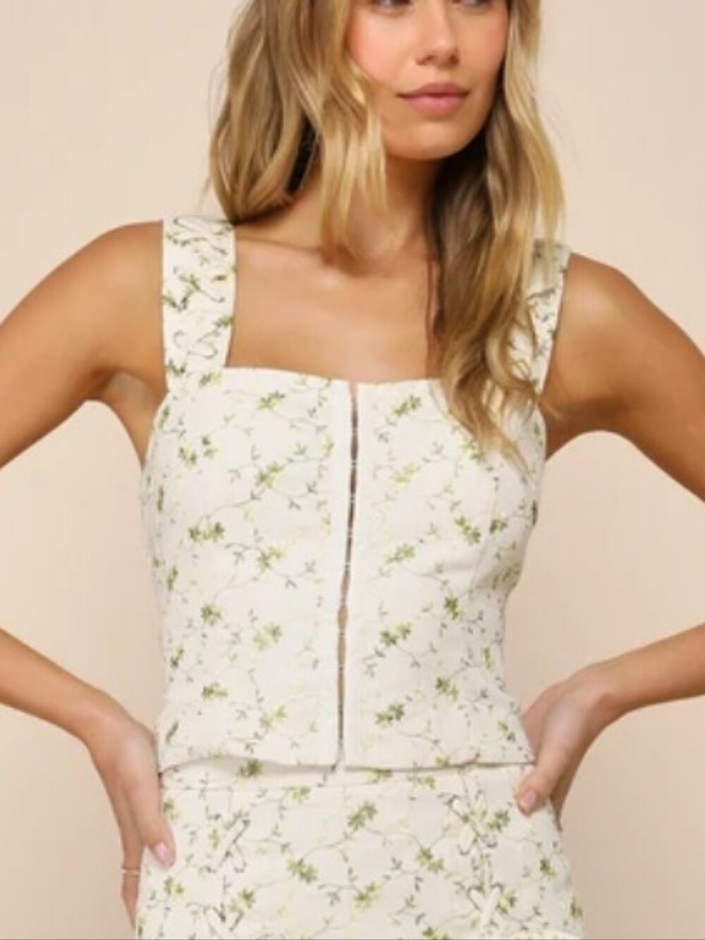 Lulu's Delightful Flirt Ivory Twill Floral Embroidered Tank Top Size Small